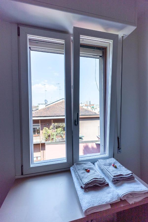 Milan Flat 5 Min From Duomo With Park For Small Cars Eksteriør billede